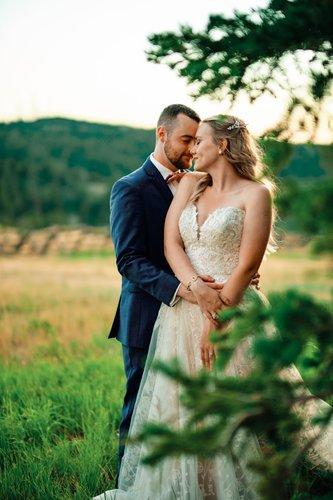 mobile - carousel-hero-element image-1