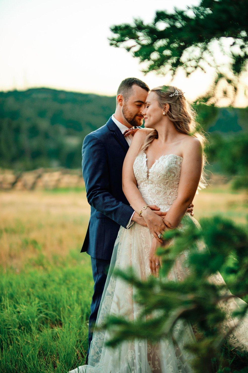 carousel-hero-element image-1